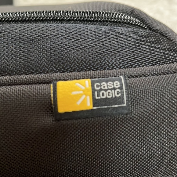 Case Logic 15" Laptop and Tablet Case - notebook carrying case - Picture 10 of 15